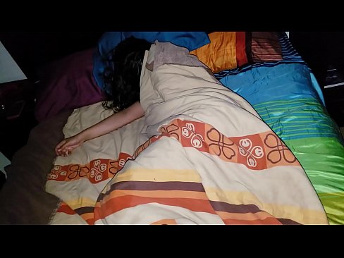 ❤️ Pinupunasan ng stepson ang kanyang batang madrasta habang natutulog ito. ❤️❌ Sex video sa amin tl.mobilecric.top